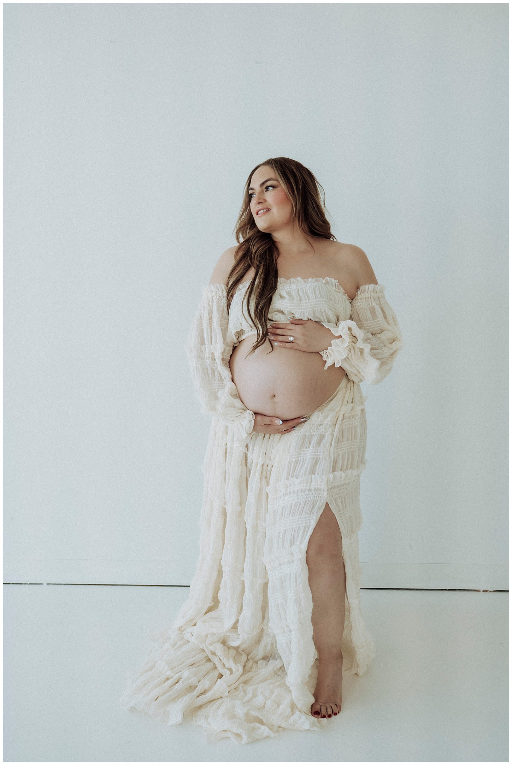 Yakima maternity photography by Love Lola Photography